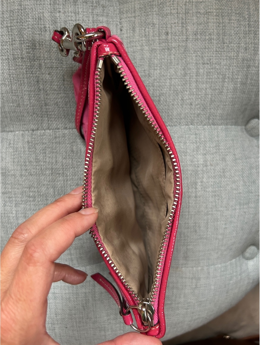 Coach Signature C Jacquard Wristlet Hot Pink Patent Leather Y2K - Picture 7 of 8